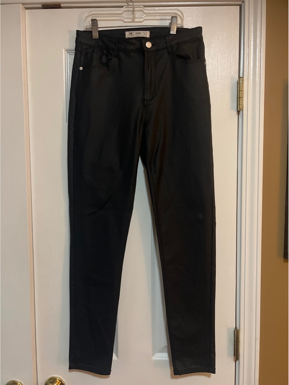I & M Coated Skinny Black Mid-Rise Jeans Size Large